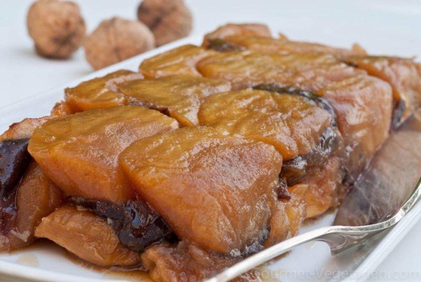 Gâteau pommes-pruneaux