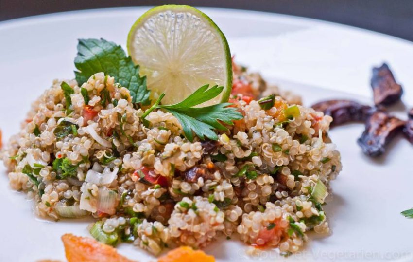Taboulé de quinoa aux figues et abricots secs