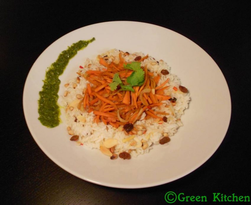 Riz exotique, poêlée de carottes au soja et pesto de coriandre
