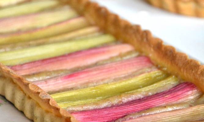 Tarte rhubarbe amande
