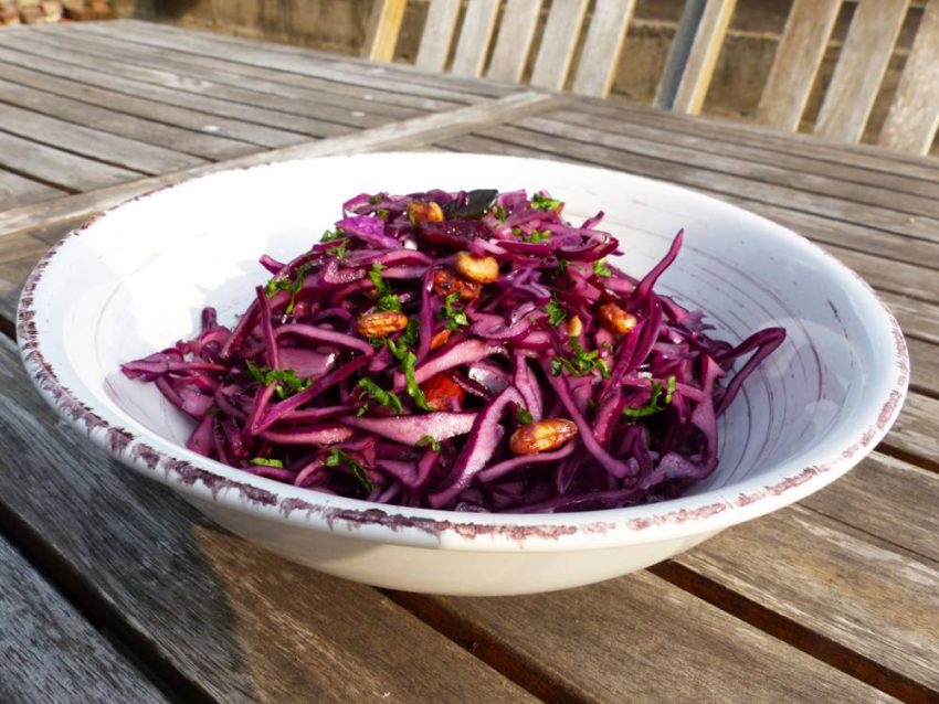 Salade de chou rouge et graines