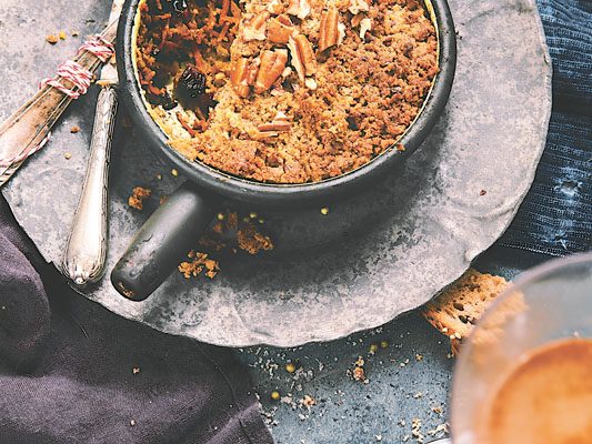 Crumble salé aux légumes d’hiver et noix de pécan
