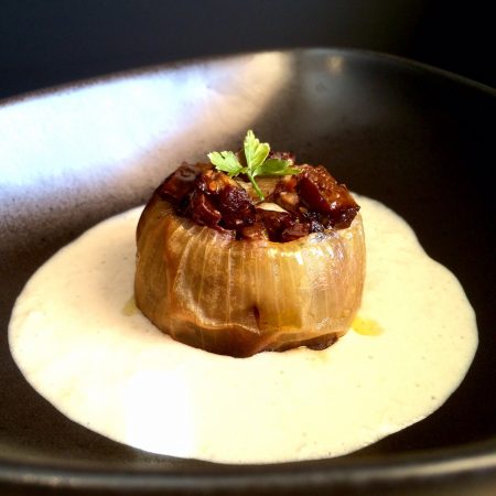 Oignons farcis caramélisés