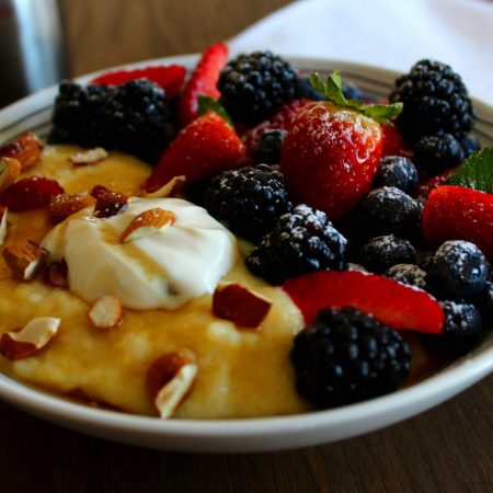 Polenta aux fruits rouges