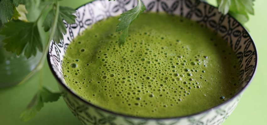 SOUPE CRÉMEUSE AU BROCOLI en un clin d’œil