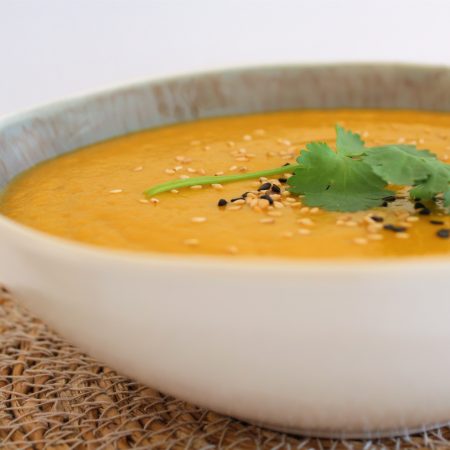 Soupe veloutée de carottes aux épices