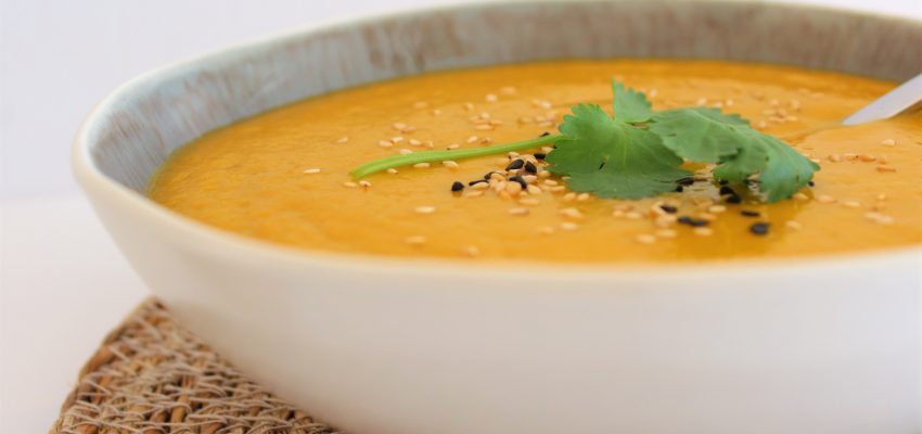 Soupe veloutée de carottes aux épices