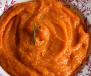 Purée de patate douce et carotte au lait de coco