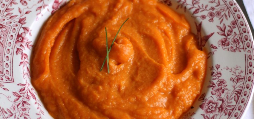 Purée de patate douce et carotte au lait de coco