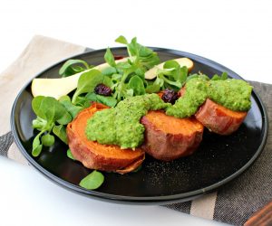 Patate douce en palets fondants et pesto de kale