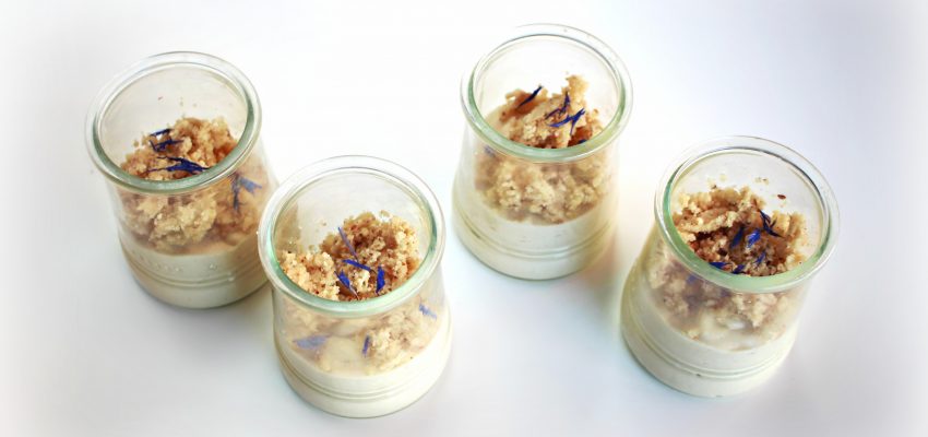 Crème dessert végétalienne au citron et pâte biscuitée