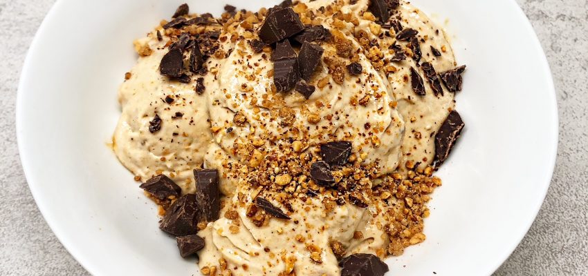 Glace banane végétale au beurre de cacahuète