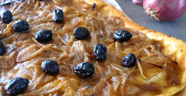 Tarte à l'oignon pissaladière