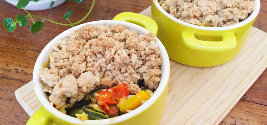 Crumble-salé-aux-courgettes,-poivrons-au-curry