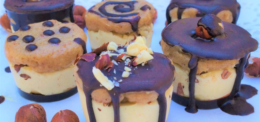 Bombes glacées véganes à la crème, au chocolat et au caramel de dattes