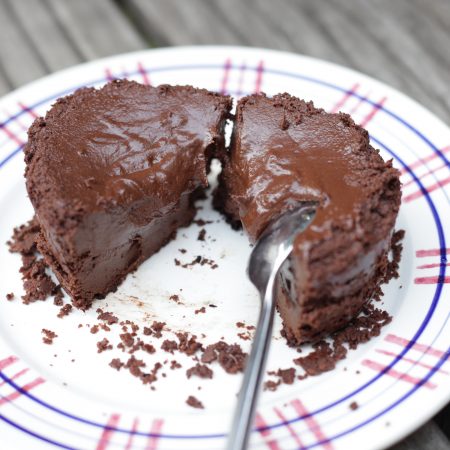 Fondant au chocolat végane et sans gluten cuit au barbecue