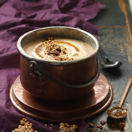 Velouté de panais à l’orange et à la crème de noisette