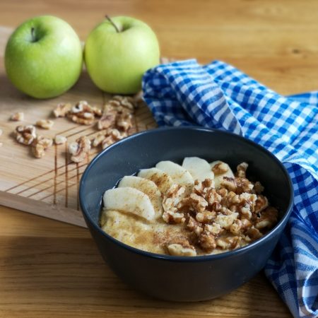 Porridge de polenta aux pommes