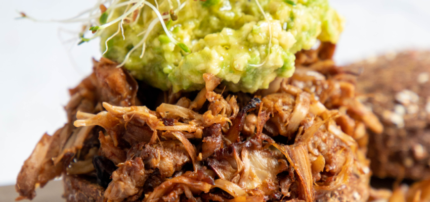 pulled jackfruit sandwich